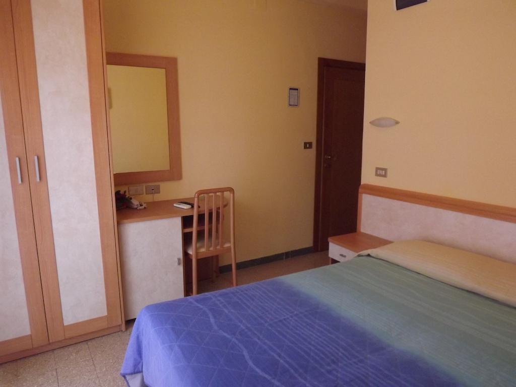 Hotel Rita Ριτσόνε Δωμάτιο φωτογραφία
