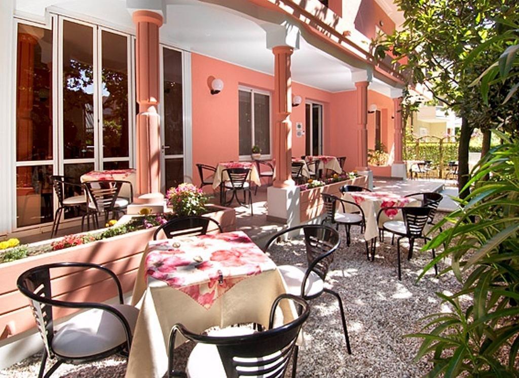 Hotel Rita Ριτσόνε Εξωτερικό φωτογραφία