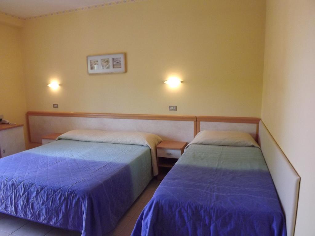 Hotel Rita Ριτσόνε Δωμάτιο φωτογραφία